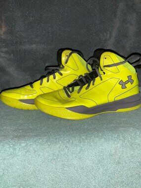 Boy's (Youth) Under Armour Basketball Shoes